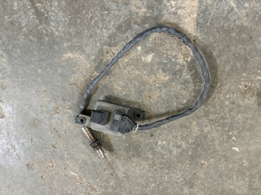 фото №1, Audi датчик датчик лямбда-зонд nox 4g0907807h