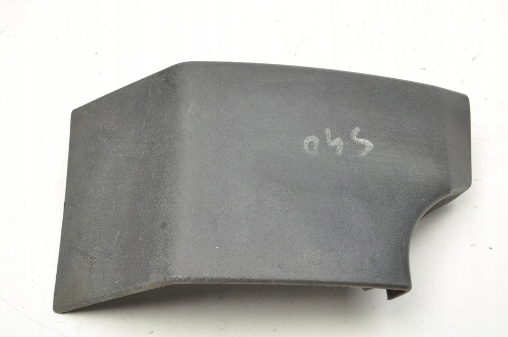 фото №1, Volvo s40 ii v50 заглушка порог правая 08678012