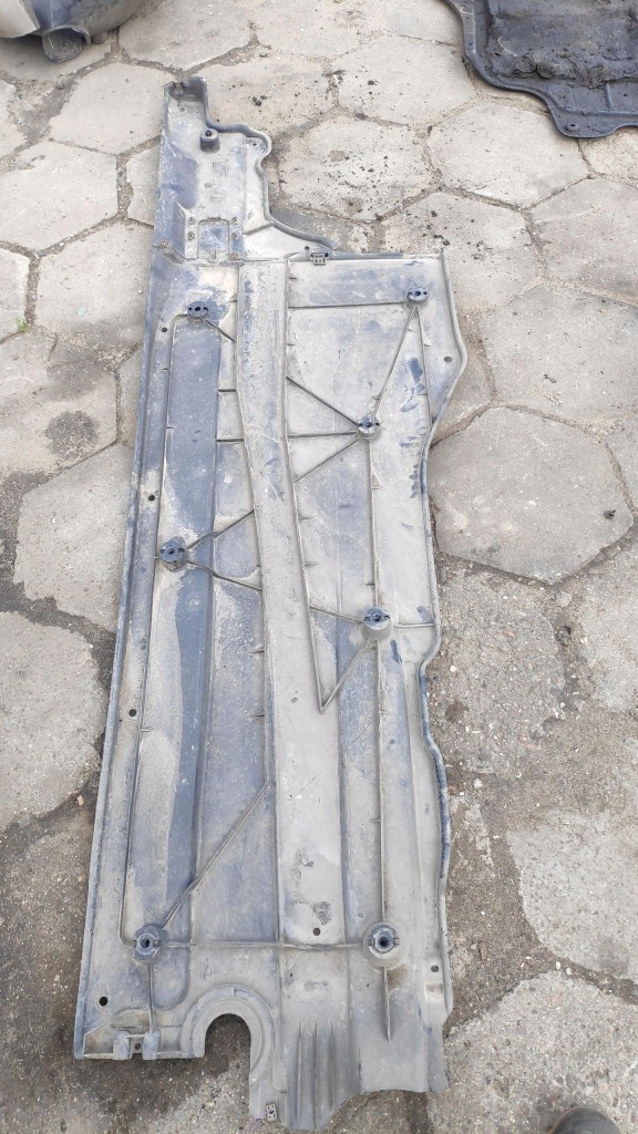 фото №5, Захист підвіска права vw passat b8 3q0825202f