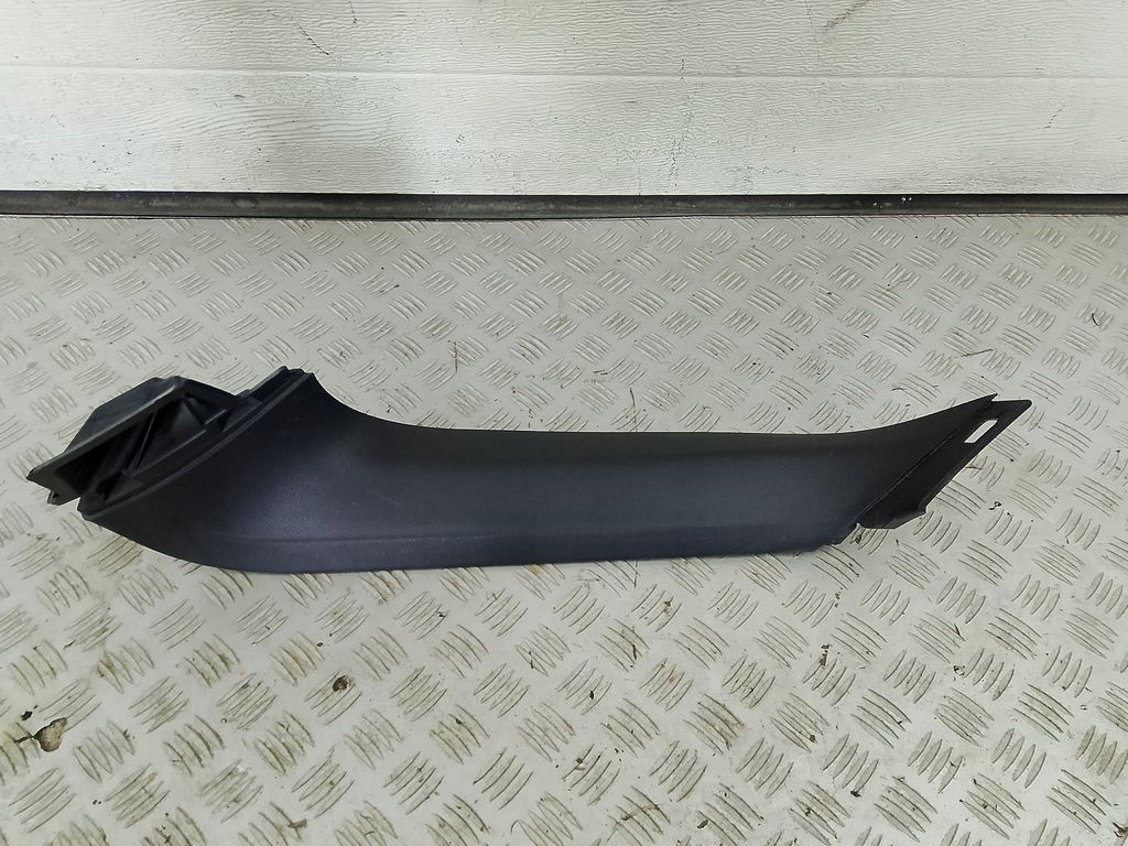 фото №1, Vw atlas cross lift 2021 обивка крышки багажника правая 3cm867704