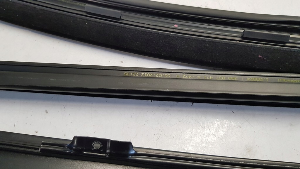 фото №12, Молдинг дверь левый перед vw passat b7