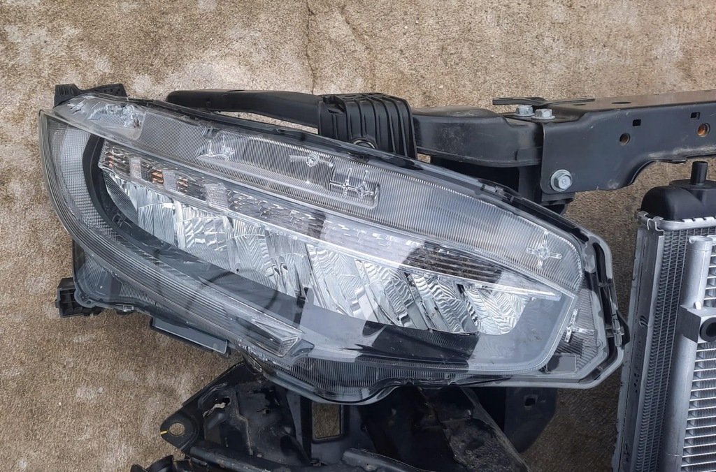 фото №8, Honda civic x type-r 2017 - 21 радиатор ,pas перед ,балка бампера , лампа