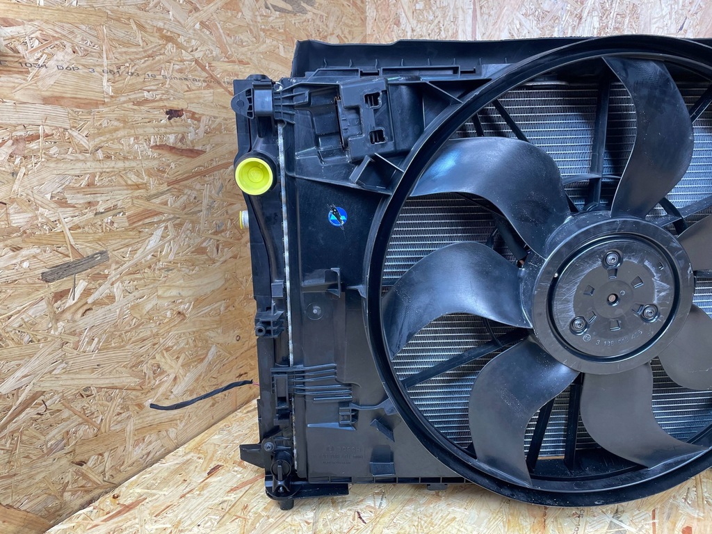 фото №12, Комплект радіатор радіатор вентилятор mercedes w205 w253 w213 2.0 2.2