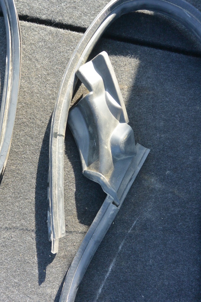 фото №6, Прокладка крыша правая левая kpl dacia renault duster ii