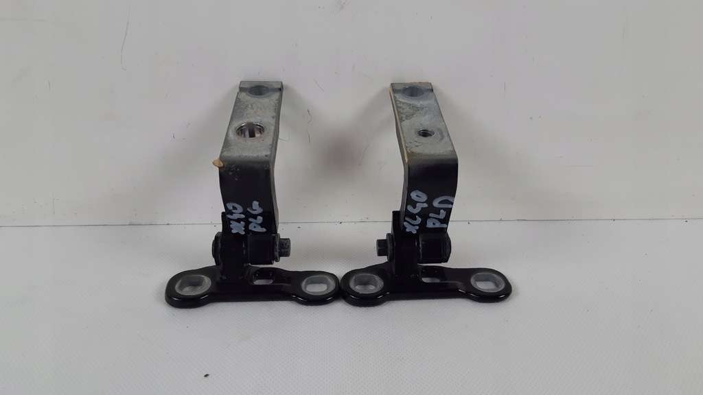 фото №1, Volvo xc40 петли дверь левых перед 019