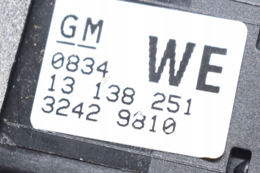 фото №6, Opel signum переключатель отопления сиденья 13138251 2.20 бензин 114kw 20