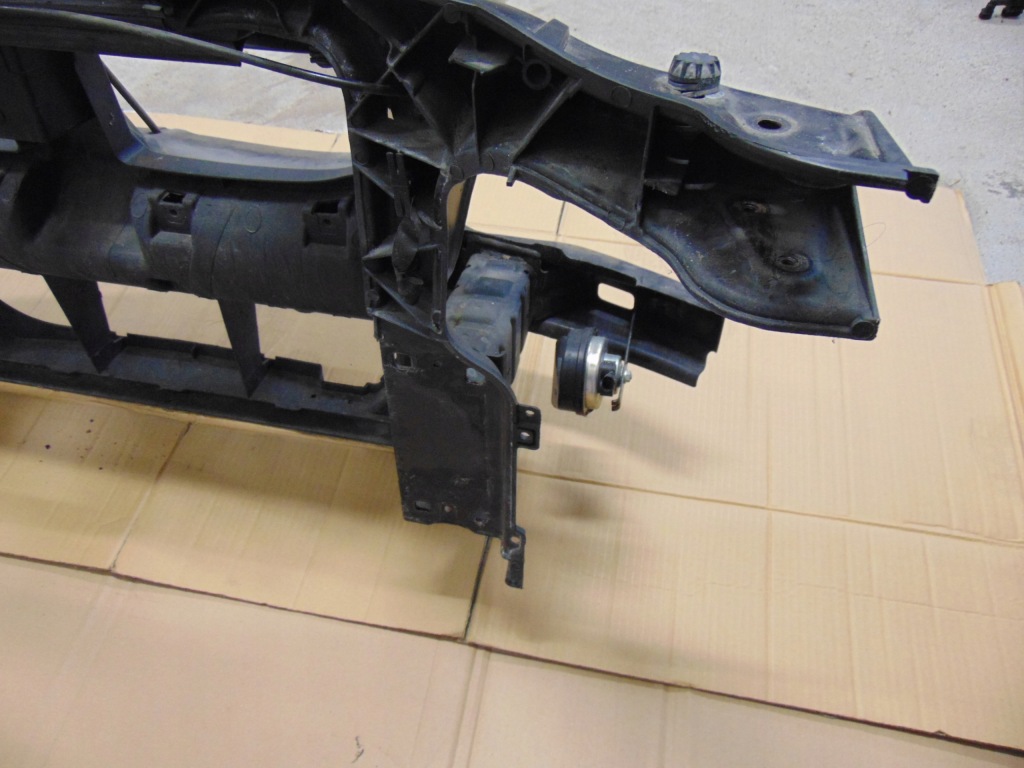 фото №8, Bmw e92 coupe 3,0i pas передний перед усилитель радиатор