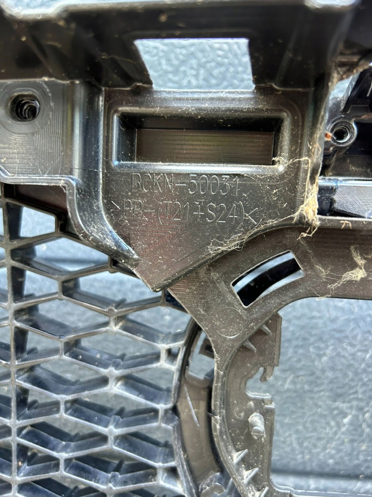 Mazda 3 19- бампер перед передний Оригинал