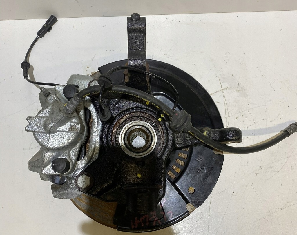 фото №1, Renault clio v 1.5 dci права поворотний кулак ступиця перед