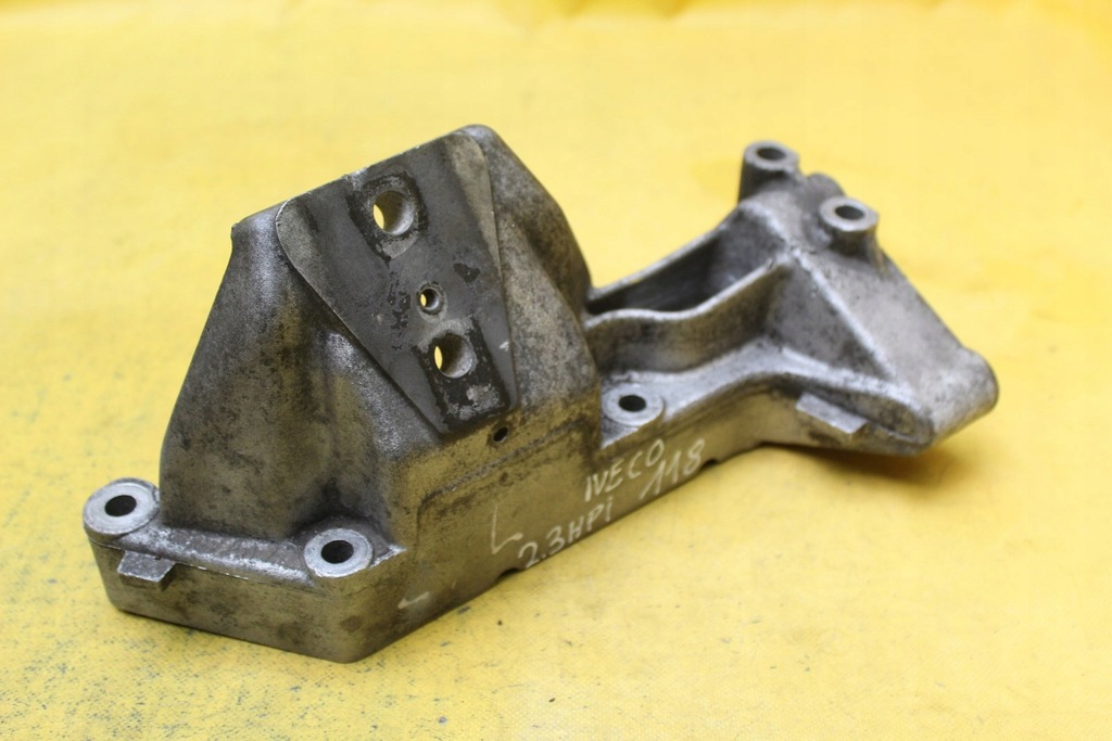 фото №1, Кронштейн двигателя iveco daily iv 2.3 hpi 500376599