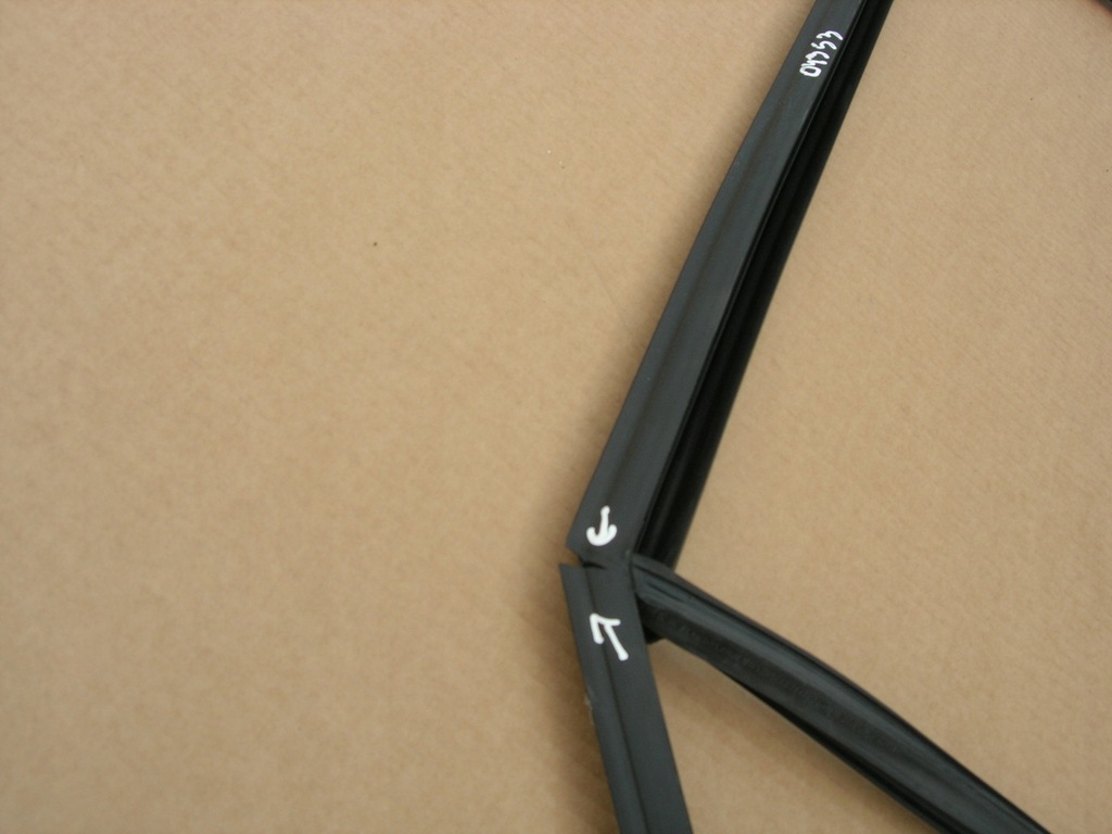 фото №4, Прокладка двері r задня vw jetta 5c6839432 w-wa