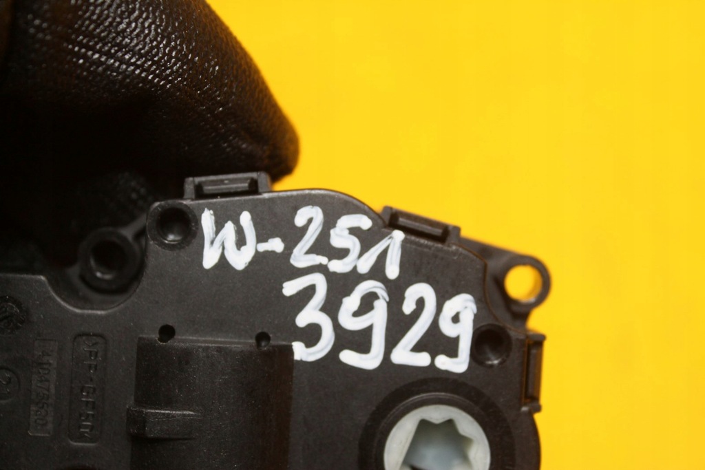 фото №8, Моторчик обігрівача mercedes w251 410475520