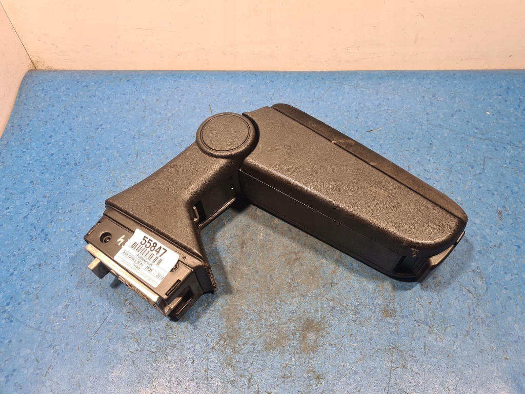 Купить Alfa romeo mito подлокотник