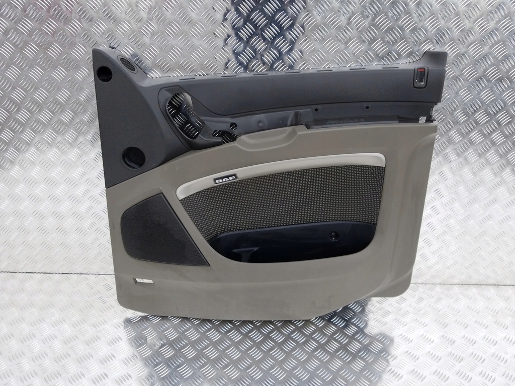 фото №1, Оббивка обшивка двері daf xf 105