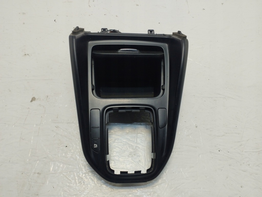 фото №1, Kia carens iv рамка панель передач 84633-a4000