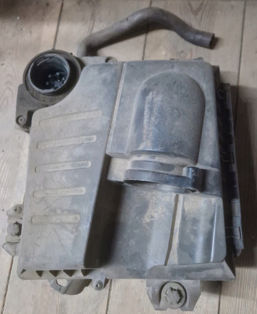 фото №1, Trafic vivaro 8200467321 корпус фильтра воздуха