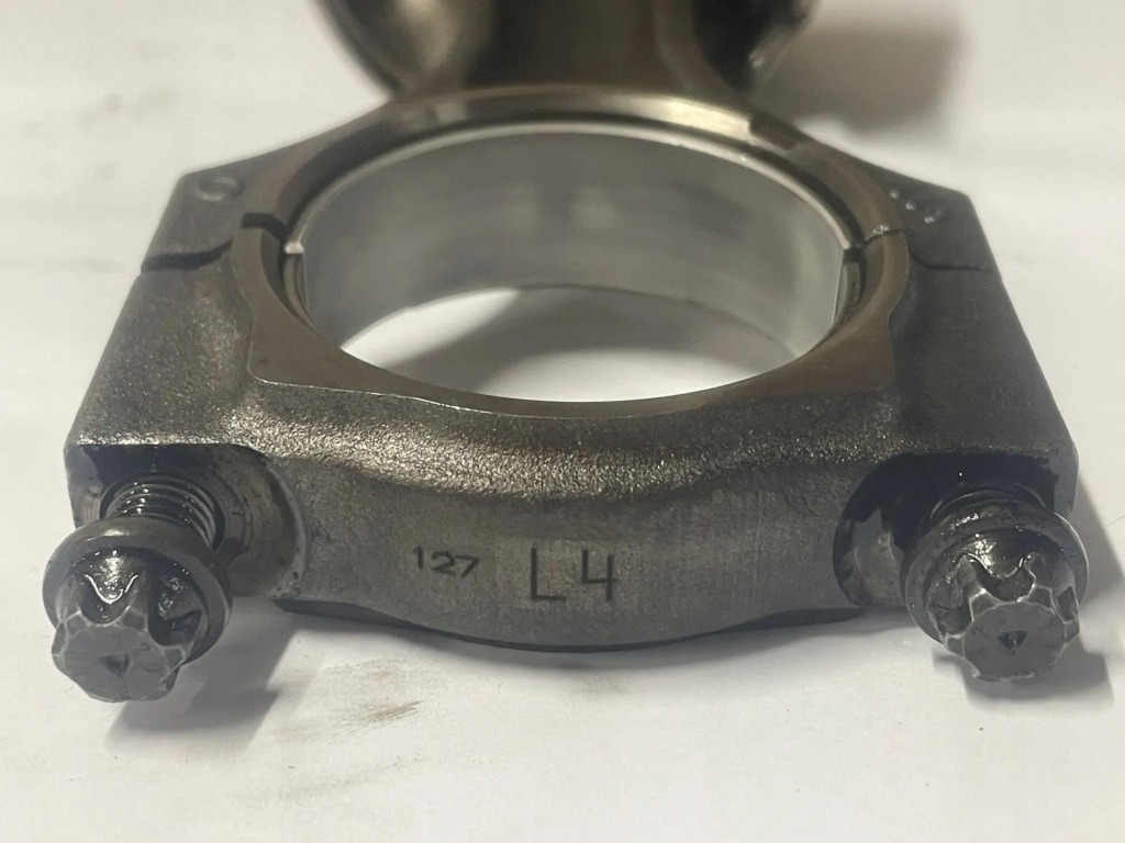 Mini clubman f54 поршень 1372344 2019 2000cm3 Доставка