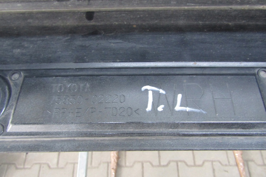 фото №10, Молдинг порог правая toyota corolla xii kombi e21