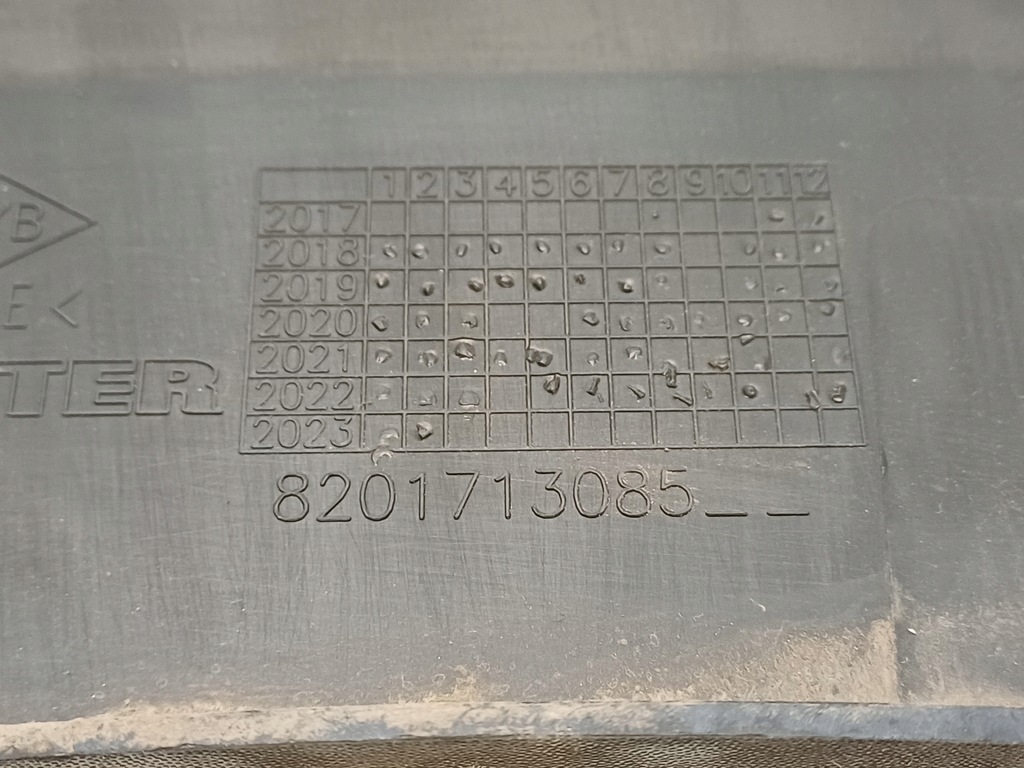 фото №8, Dacia duster 2 ii 17- молдинг крыла правый задняя 8201713085