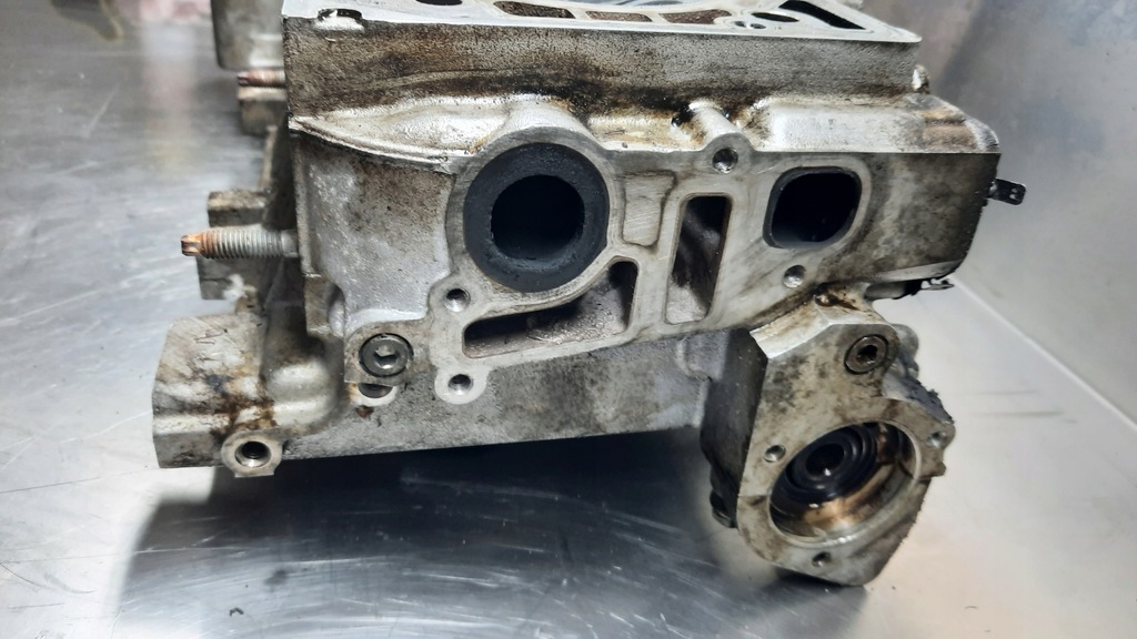 фото №10, Головка двигуна 55561003 opel vectra c 2.2b 16v