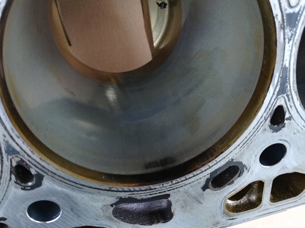 фото №6, Bmw f01 f07 f10 блок двигуна n63b44a 4.4 v8