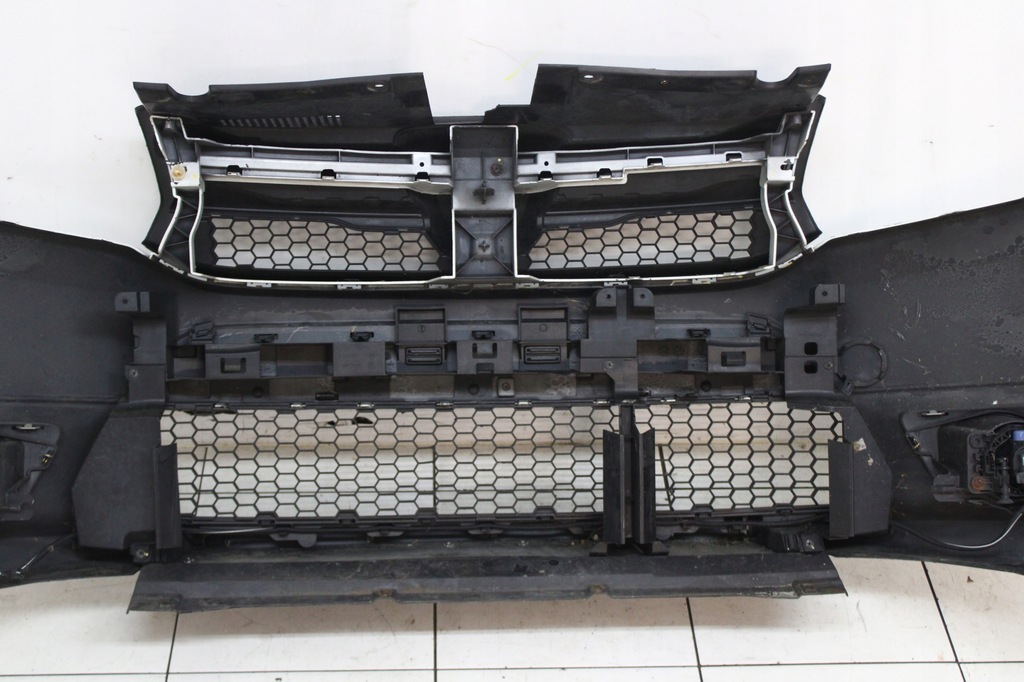 фото №9, Dacia sandero ii stepway 12r- бампер перед передний