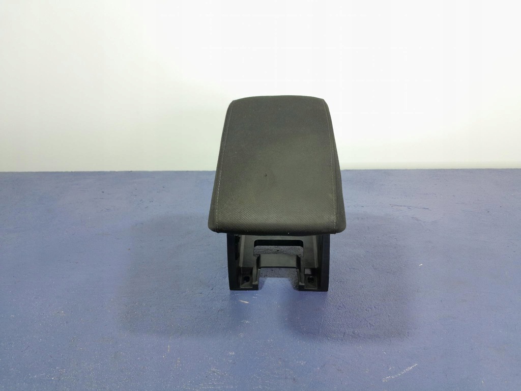 фото №1, Skoda octavia superb ii подлокотник 3t0864207b