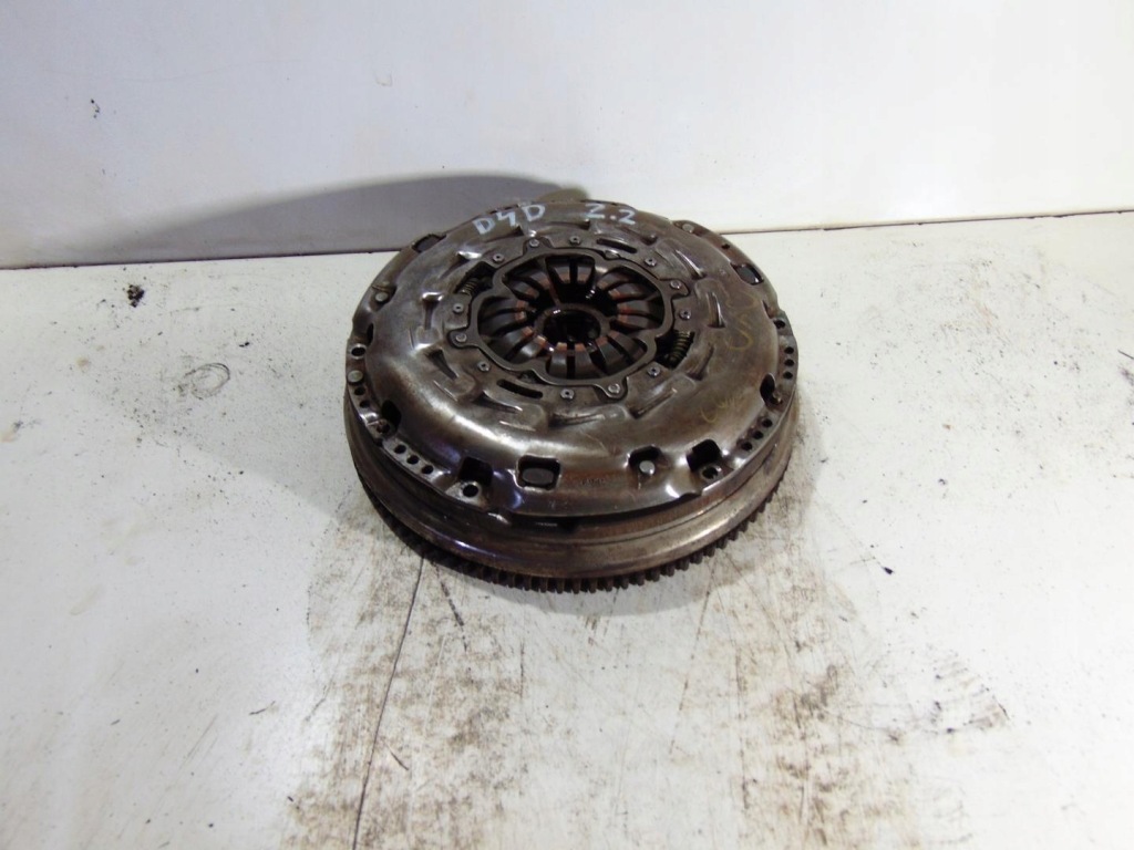 Купить Колесо двухмассовый toyota avensis t25 2.2 d4d d4d