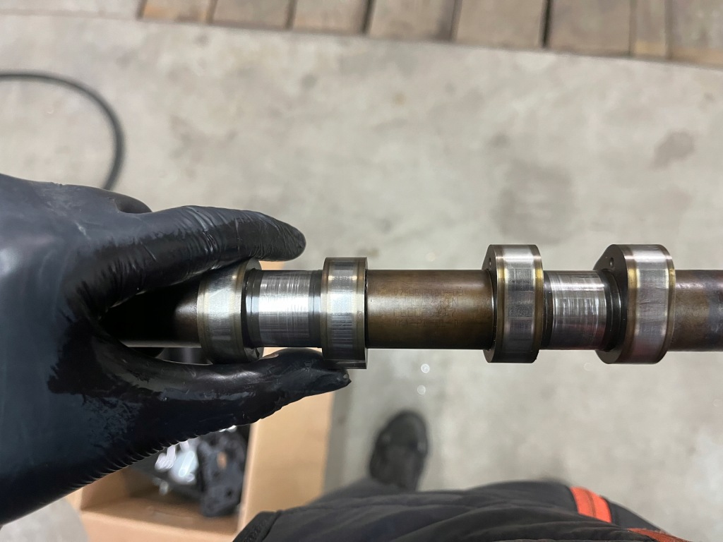 Вал випускний peugeot citroen mini 1.6 vti v758775480 Оригінал