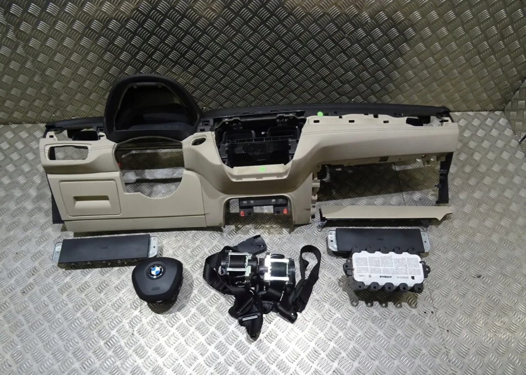 фото №1, Bmw x1 f48 lift консоль ремни подушки безопасности комплект