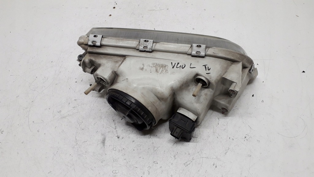 фото №10, Volvo v40 95-99 лампа левая перед