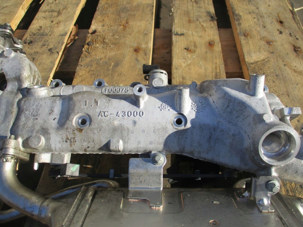 фото №1, Mercedes w222 w166 w212 коллектор впускной  3.5 cdi