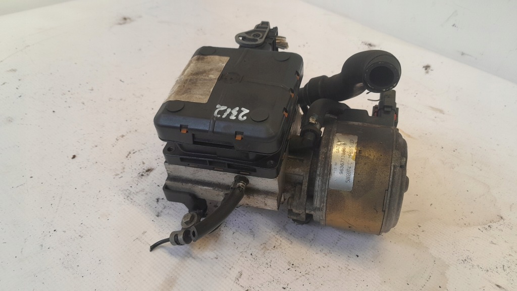 фото №1, Citroen c5 i насос подвеска 9636713880