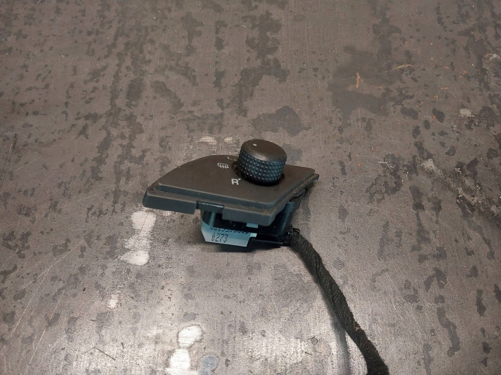 фото №9, Кнопка регулювання дзеркал бокових skoda superb b5 3u 3u1959565d