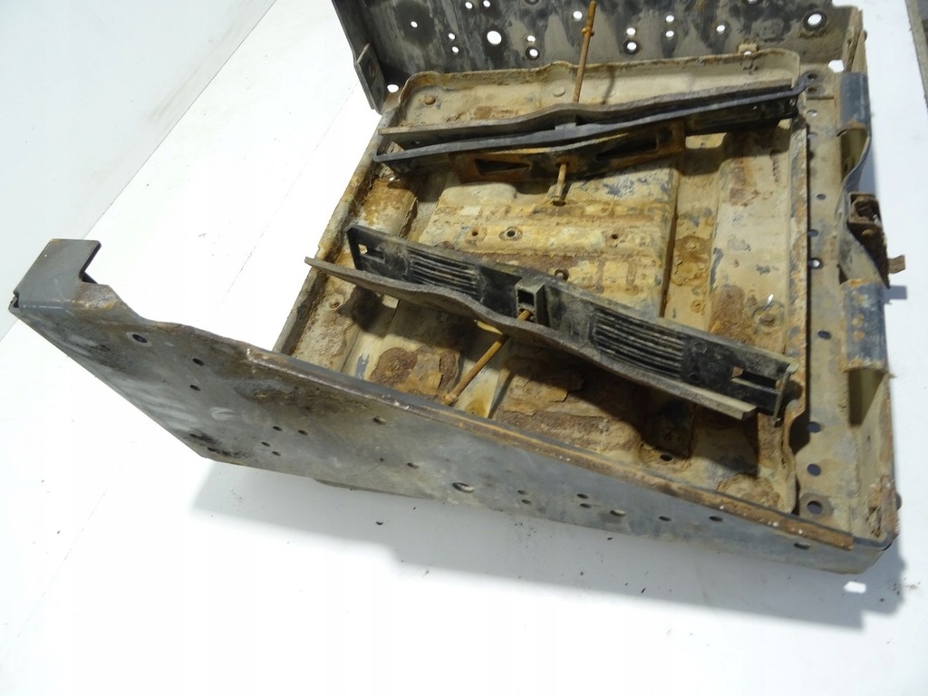 фото №2, Основа акумулятор actros mp2/mp3