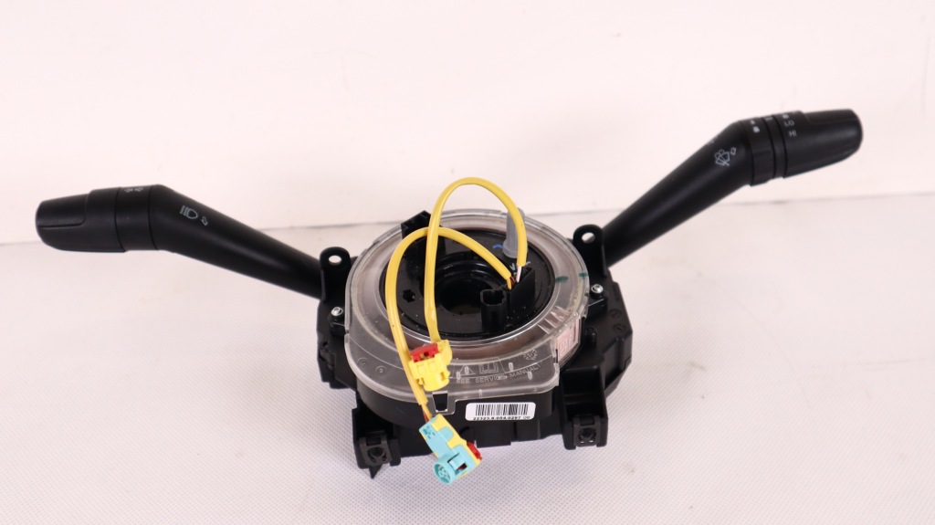 Jeep compass ii 17- переключатель комбинированный 6bz88lxhab Недорого