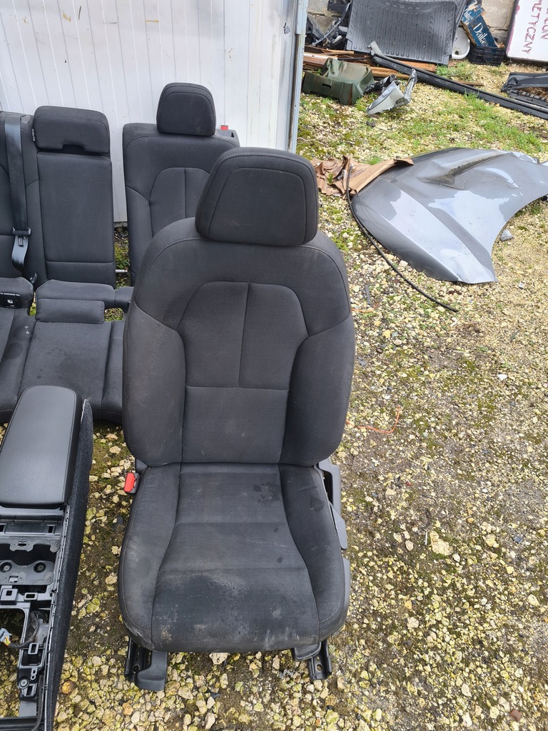 фото №10, Салон volvo xc 40 заднє сидіння сидіння обшивки заднє сидіння спинка підлокітник