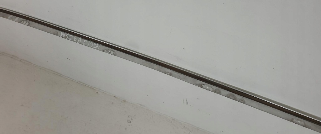 Молдинг кузовна права хром mercedes w126 Доставка