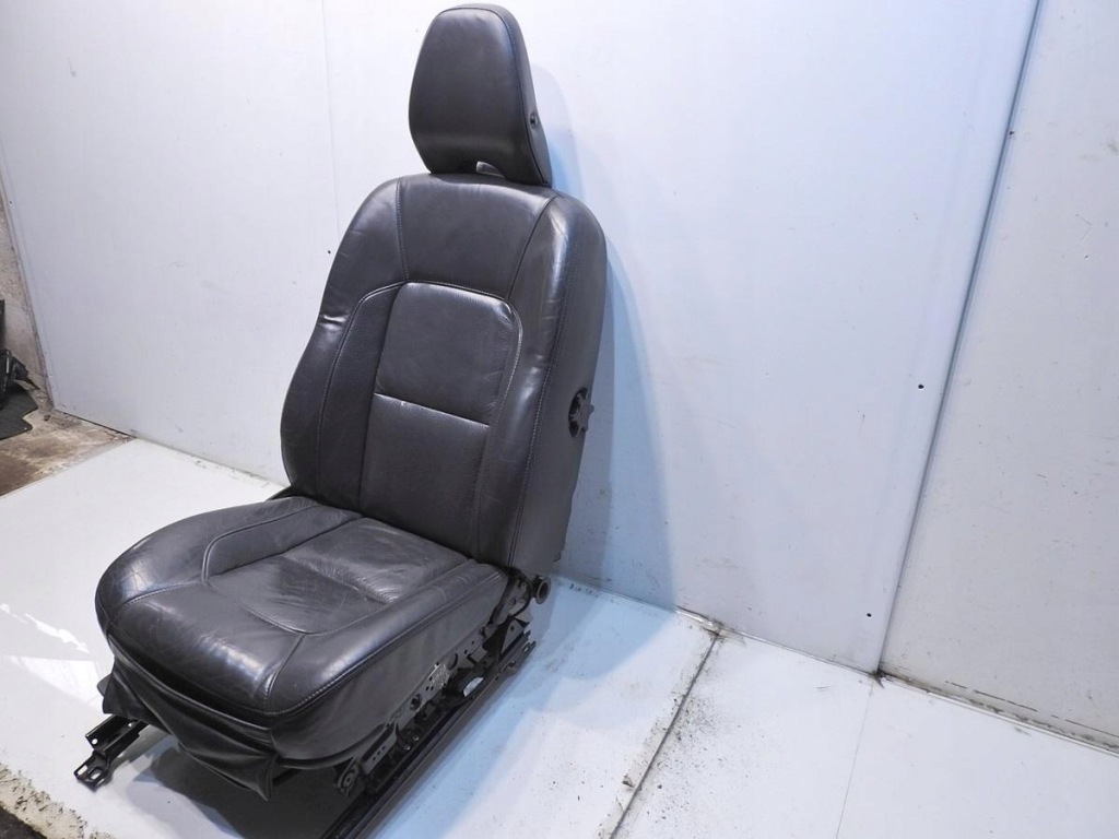 фото №4, Сиденье правый перед подогреваемый volvo v70 iii