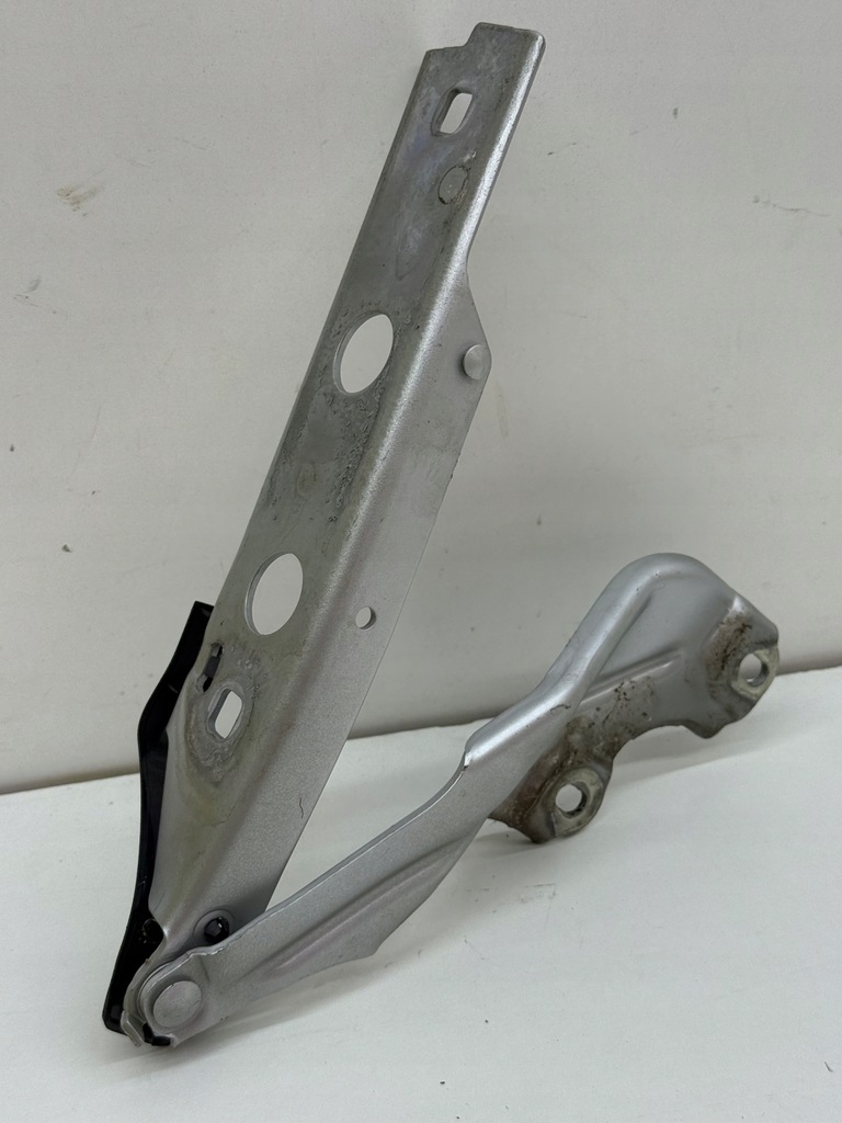 фото №6, Audi a7 s7 a6 s6 c7 петля капот крышки двигателя цвет lx7w правый оригинал