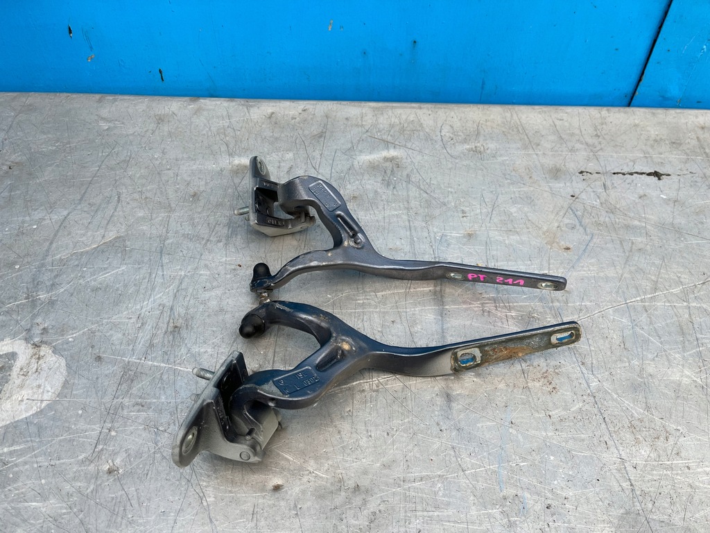 фото №1, Mercedes w211 kombi петлі кришки багажника задня