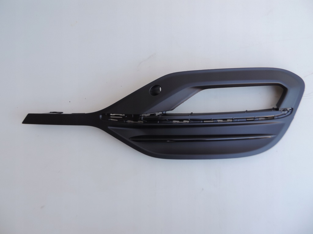 фото №1, Opel astra k lift решётка бампера правая nowa