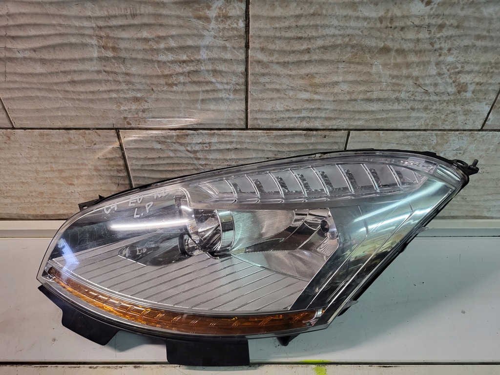 фото №1, Лампа левый перед citroen c4 picasso i europa