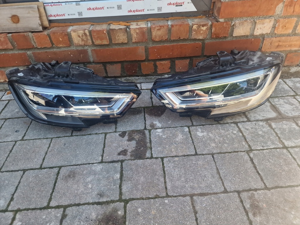 фото №1, Лампа передняя audi rs3 2017 комплект 8v0941035 8vo941036