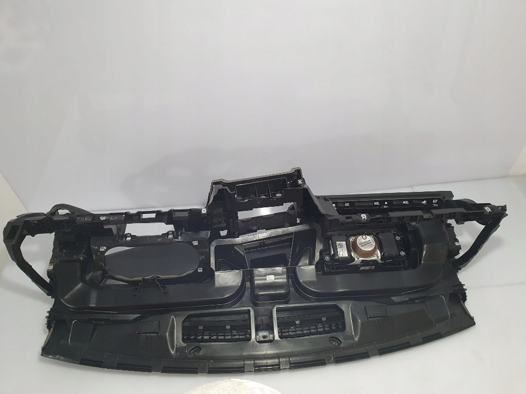 фото №12, Панель  панель приладів приладова подушка безпеки 8v0880204e golf vii 5g europa super стан