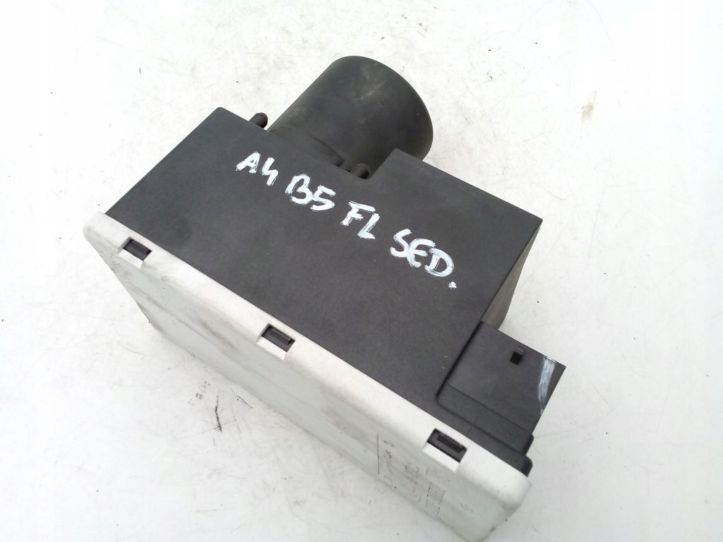 фото №7, Audi a4 b5 lift fl помпа насос центрального замка 8d0862257c