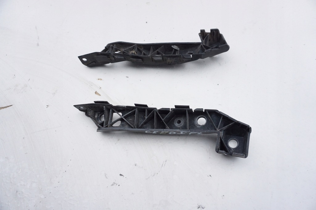 фото №1, Напрямна бампера правий перед kia ceed i 1 fl