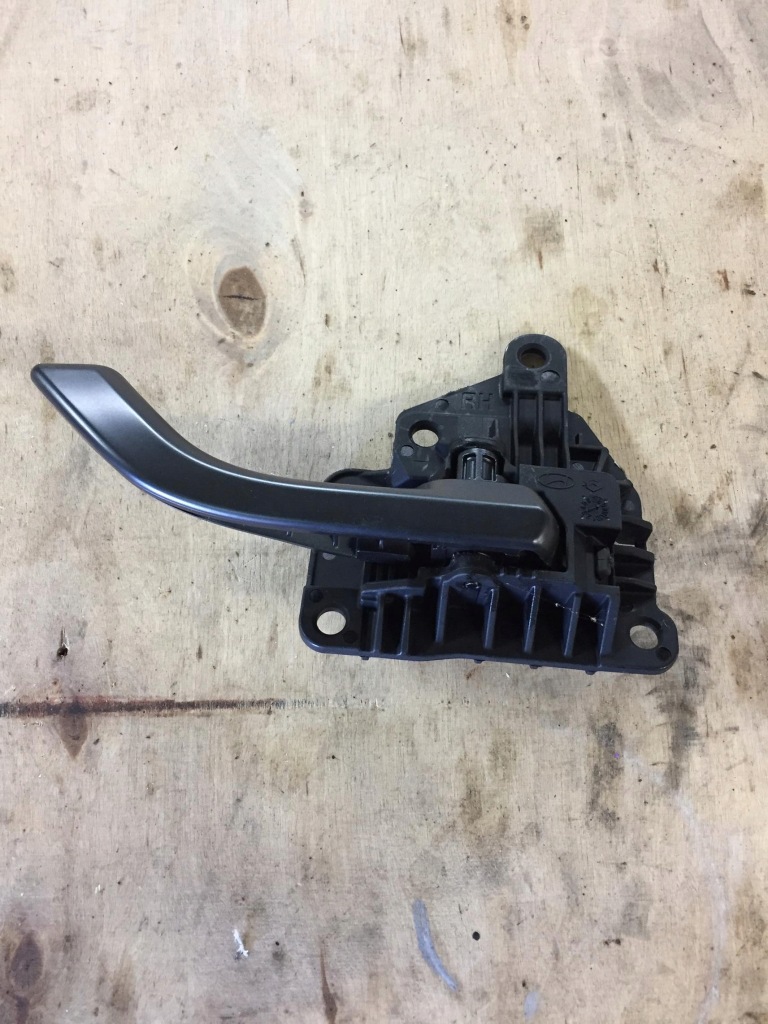 фото №1, Hyundai i30n i30 n iii 17- ручка обшивка дверь