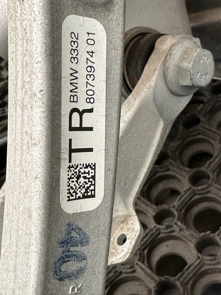 фото №8, Bmw m8 f91 f92 поворотный кулак рычаги правый задняя nowa 8092980