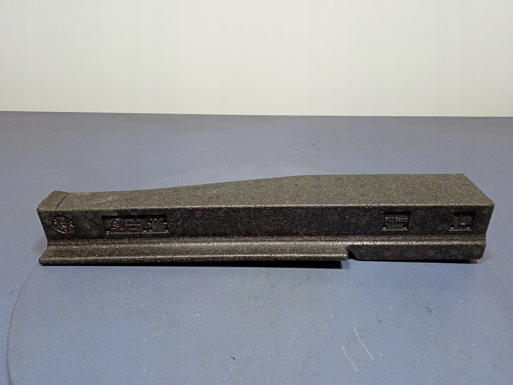 фото №1, Bmw 1 f40 накладка защита лонжерон левый задняя 7448197